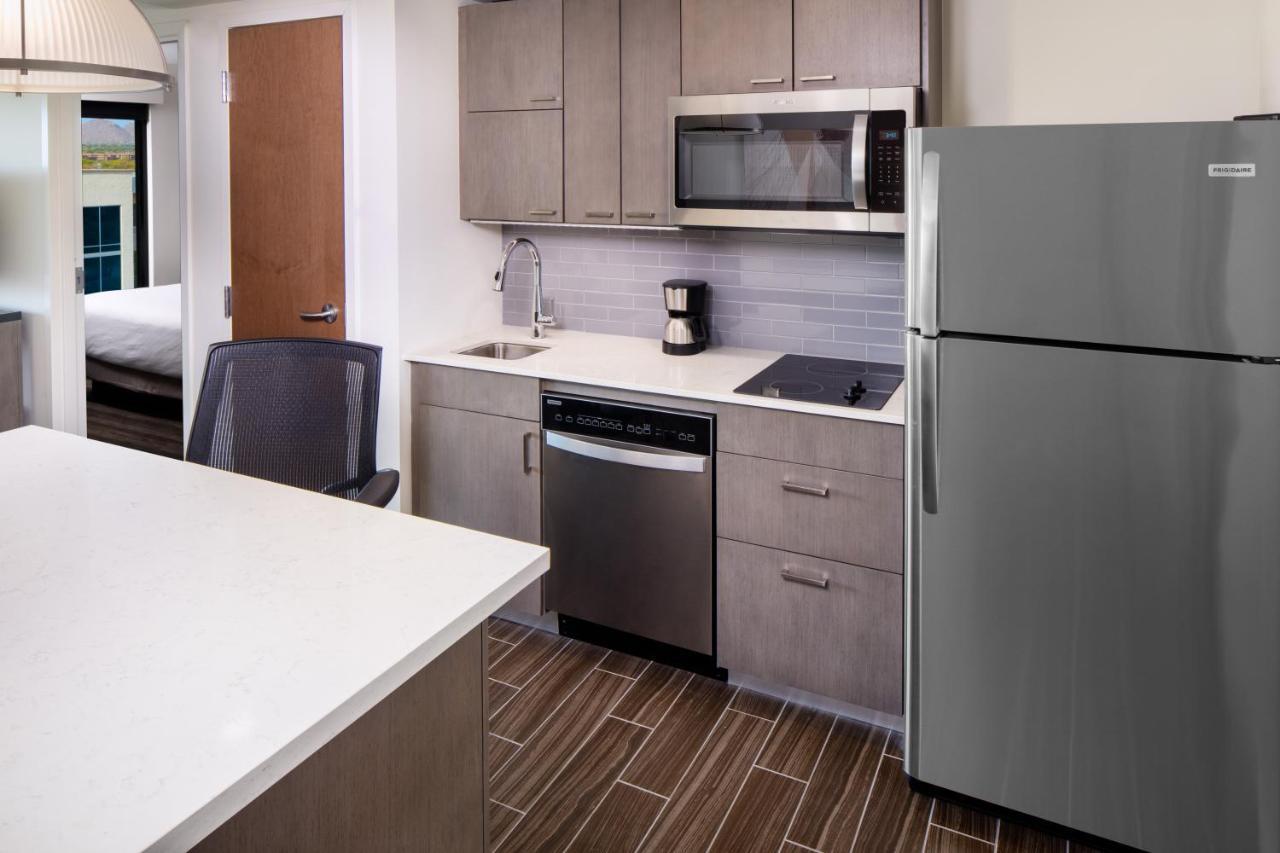 Hyatt House North Scottsdale Hotell Exteriör bild